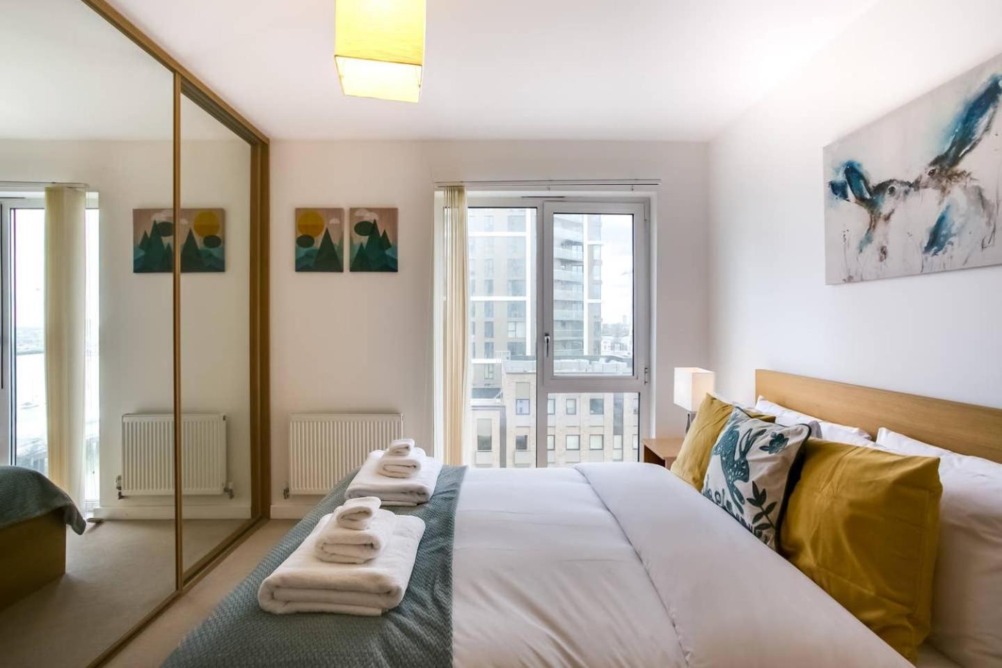 Guestready - Comfort By The Thames, W/ Balcony Лондон Экстерьер фото
