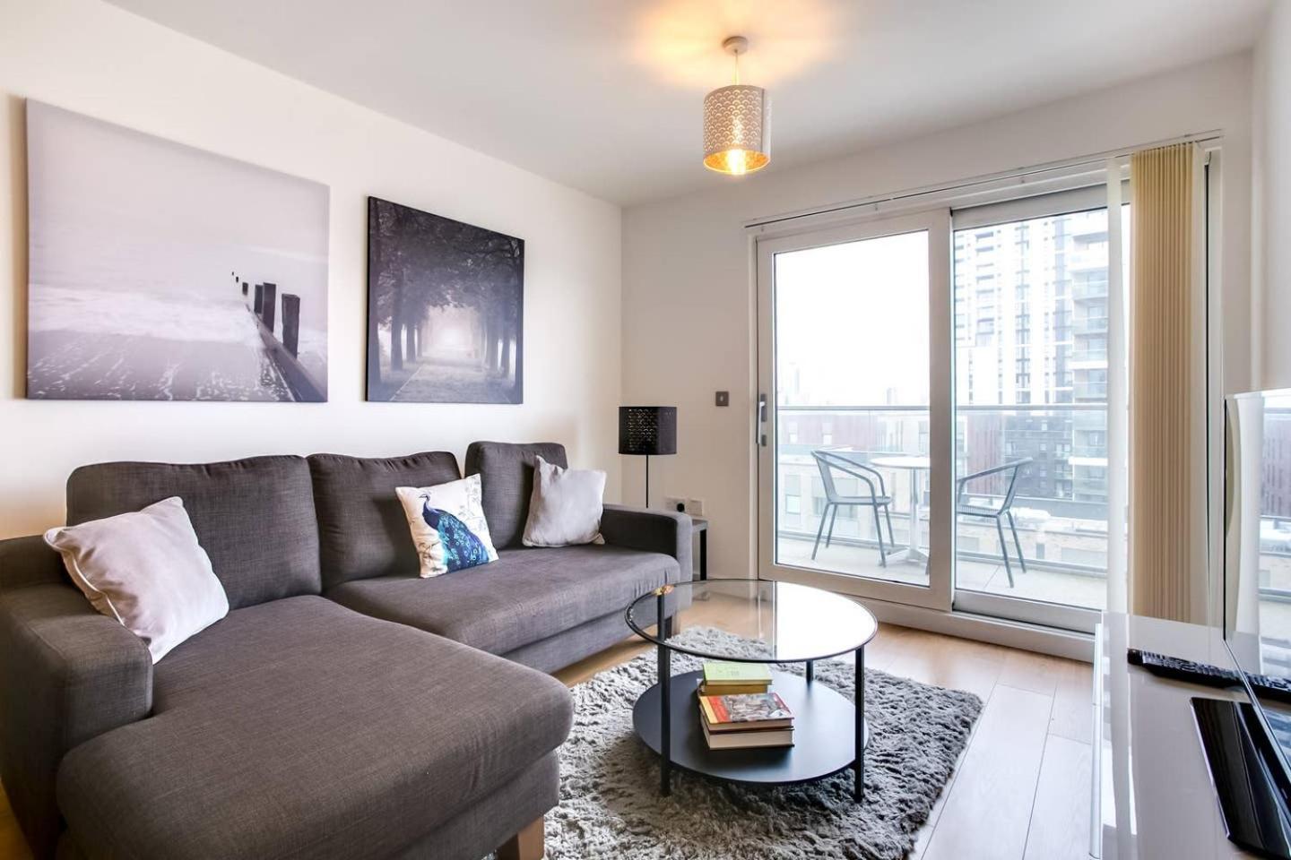 Guestready - Comfort By The Thames, W/ Balcony Лондон Экстерьер фото